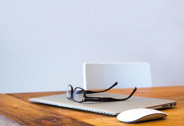 The Professional Freelance Journalism Course - The Morris Journalism Academy